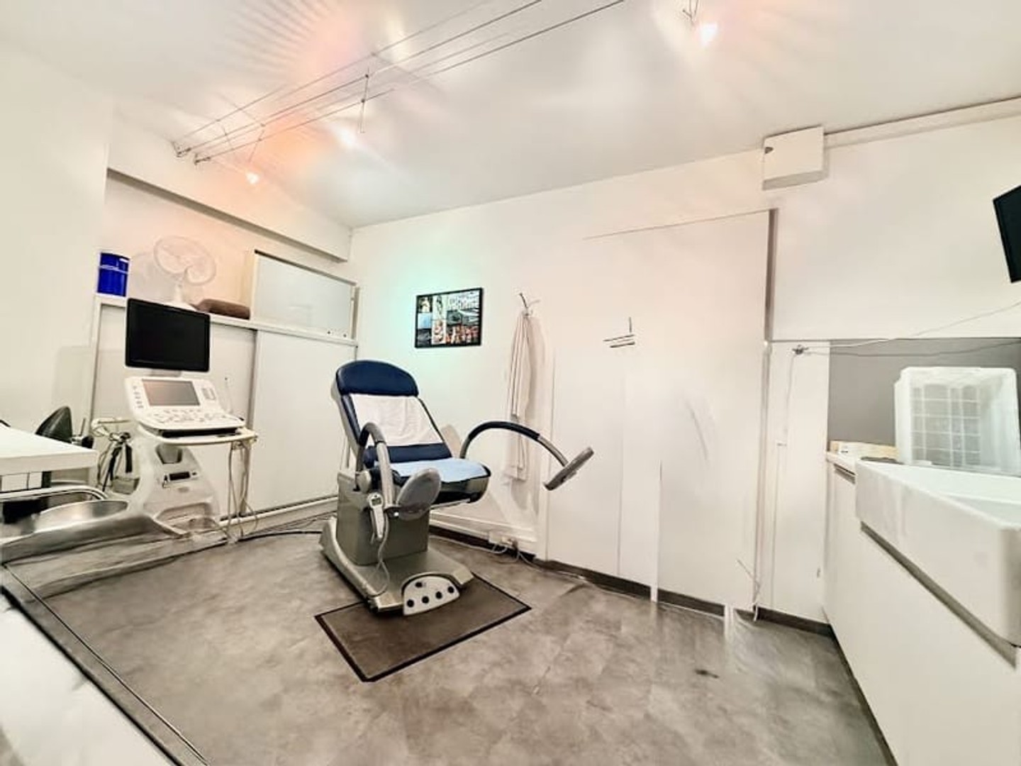 Locaux à vendre - 5 pièces - 94m2 - Amiens (80000)
