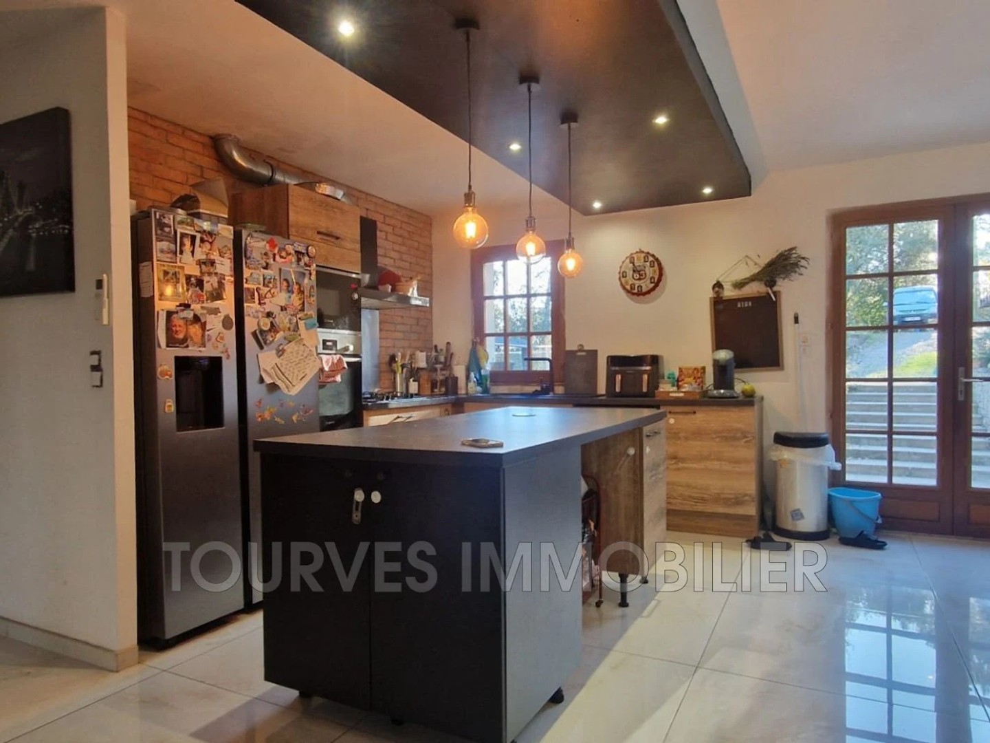 Maison à vendre - 6 pièces - 220m2 - Tourves (83170)