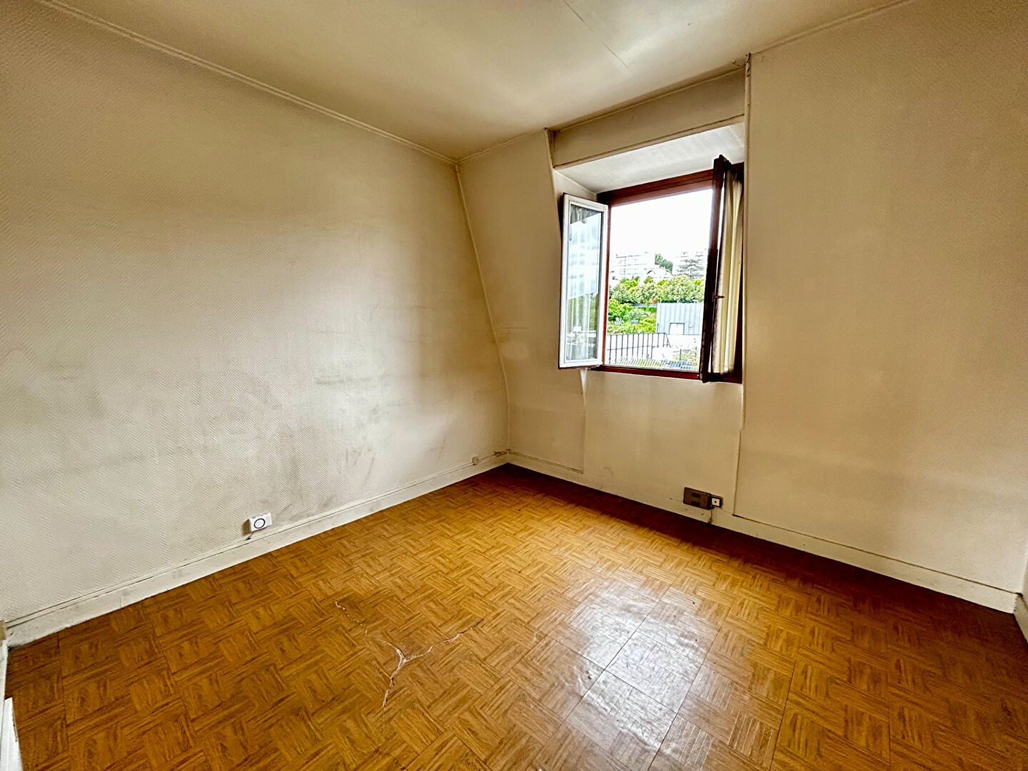 Appartement à vendre - 2 pièces - 25m2 - Saint-Cloud (92210)