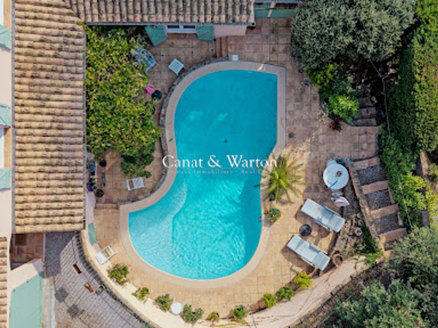 Maison à vendre - 6 pièces - 193m2 - Saint-Raphaël (83700)