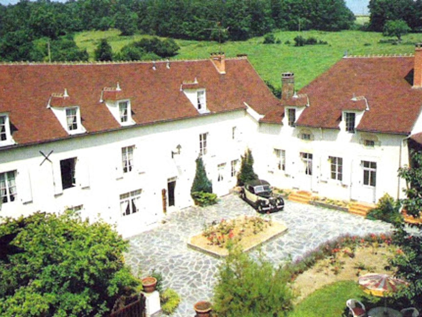 Maison à vendre - 18 pièces - 450m2 - Saint-Pourçain-Su... (03500)