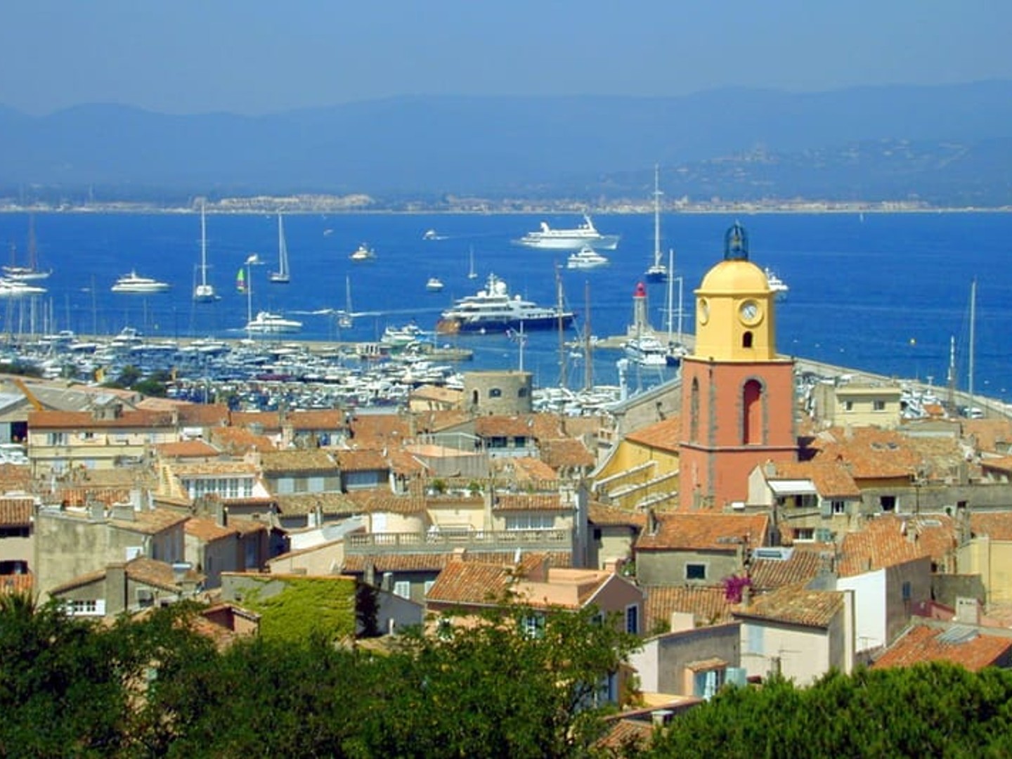 Magasin à vendre - 300m2 - Saint-Tropez (83990)