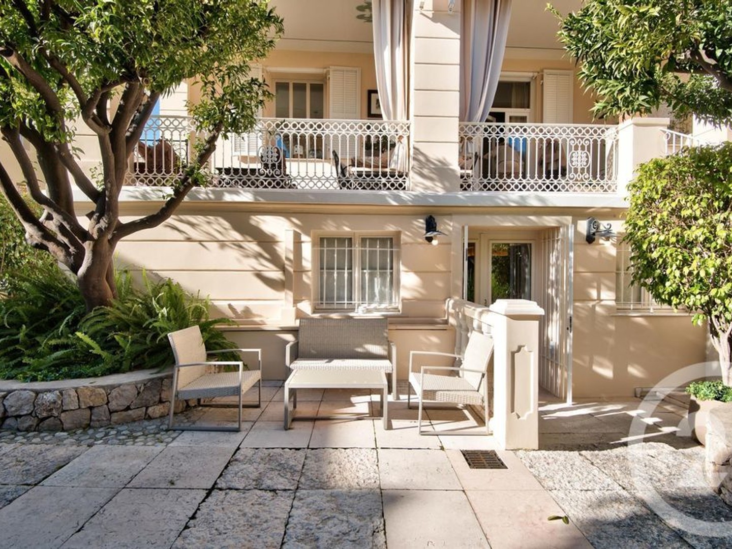 Appartement à vendre - 6 pièces - 164m2 - Beaulieu-Sur-Mer (06310)