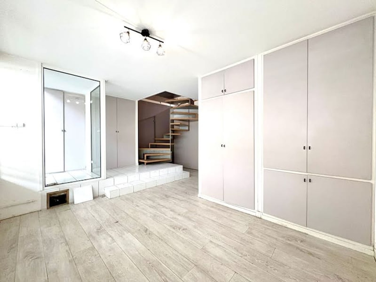 Locaux à vendre - 3 pièces - 100m2 - Avignon (84000)