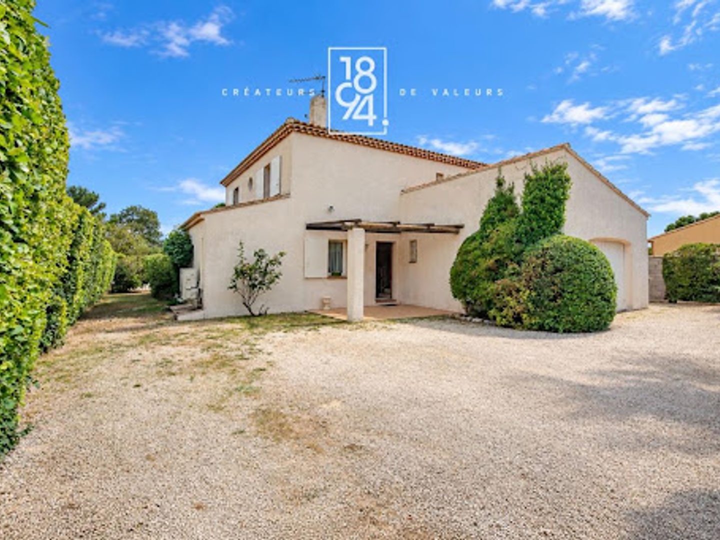Maison à vendre - 5 pièces - 140m2 - Éguilles (13510)