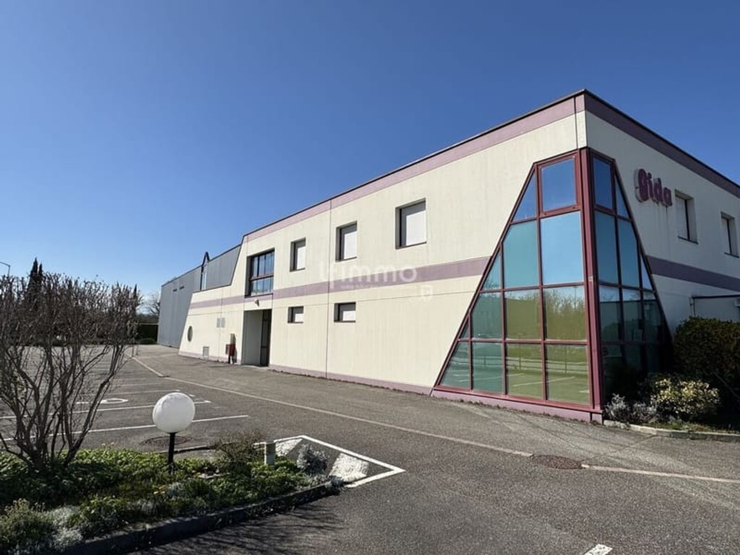 Immeuble à vendre - 20 pièces - 2689m2 - Wittenheim (68270)