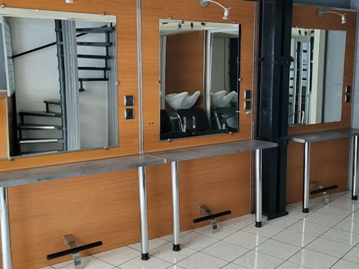 Magasin à vendre - 2 pièces - 61m2 - Limoges (87000)