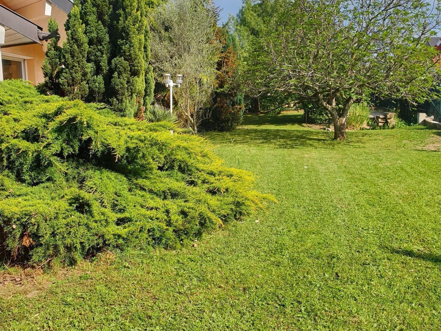 Maison à vendre - 20 pièces - 385m2 - Veigy-Foncenex (74140)