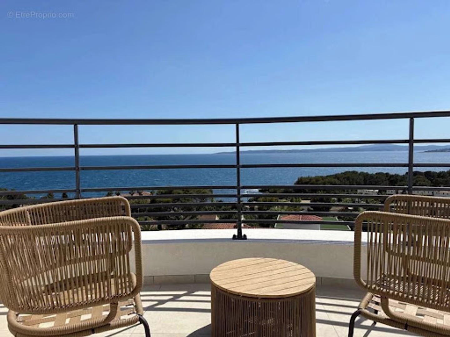 Villa 6 pièces 230 m²
