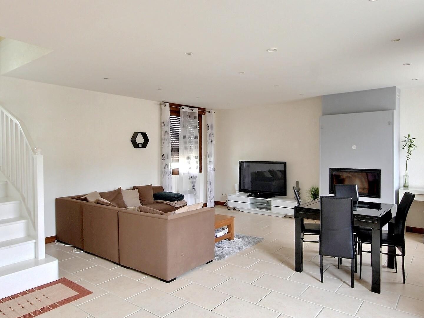 Maison à vendre - 4 pièces - 85m2 - Villiers-Saint-Ge... (77560)