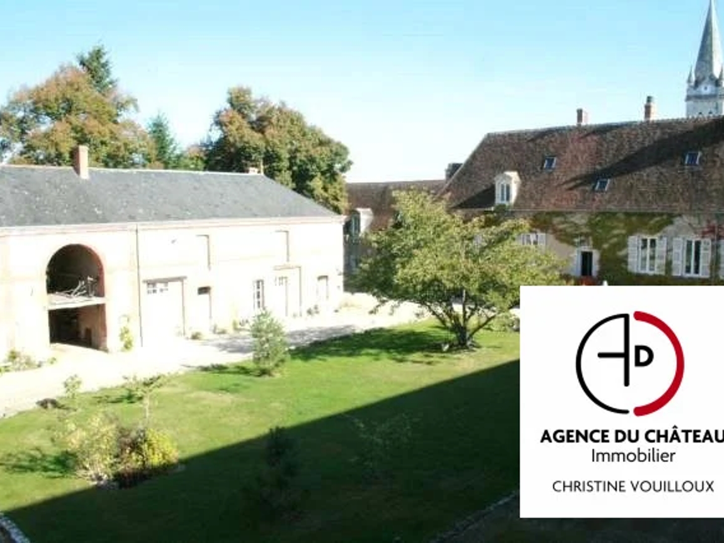Maison à vendre - 16 pièces - 380m2 - Dampierre-En-Burly (45570)