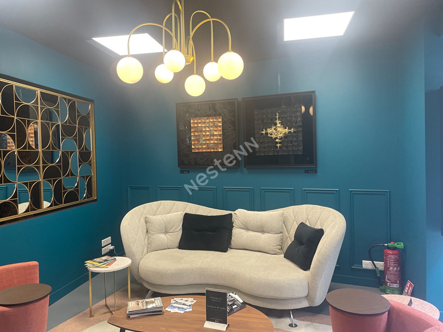 A VENDRE Murs commerciaux Vannes Centre 80 m2 de surface commerciales, 70 m2 de réserve
