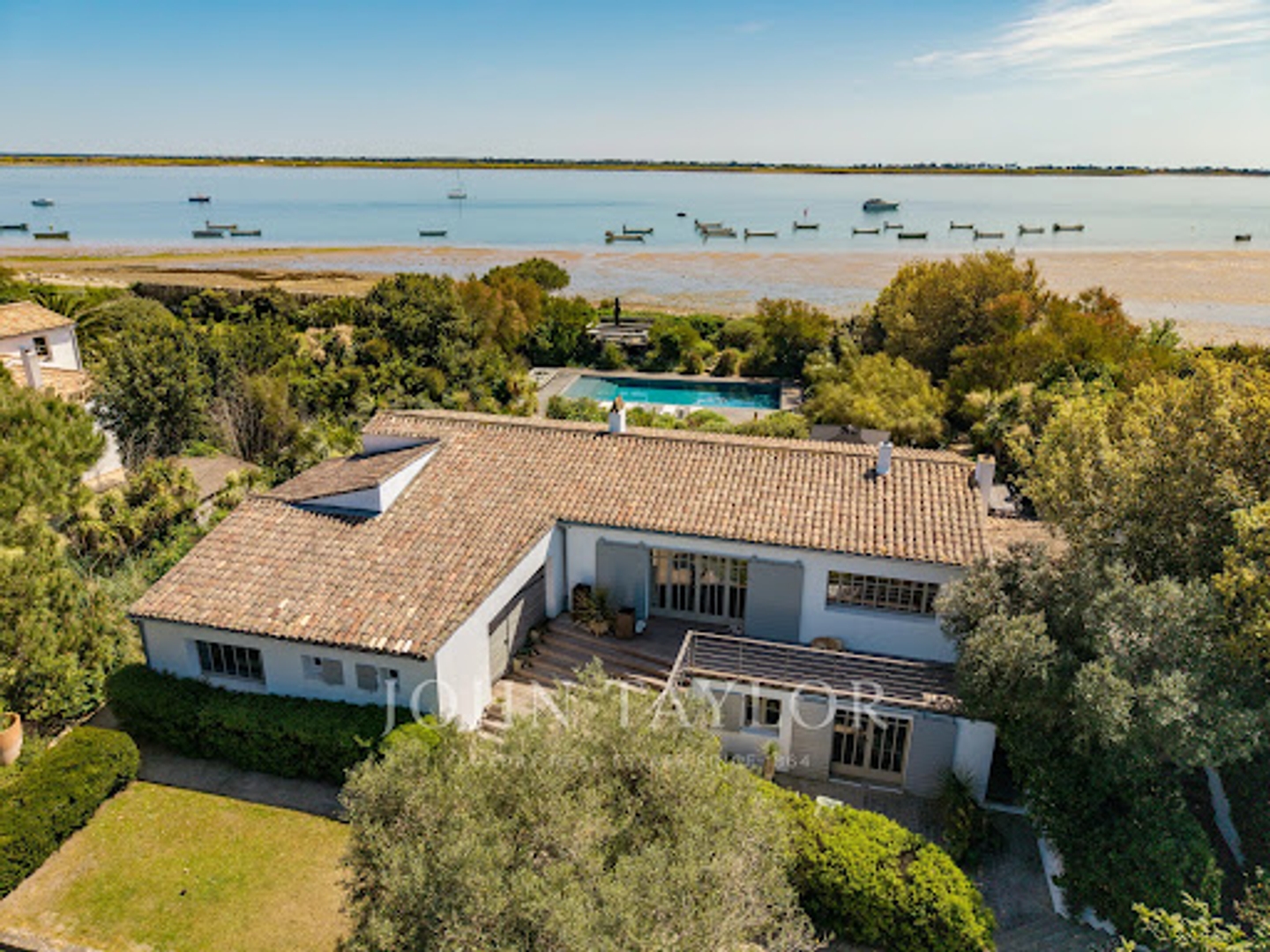 Maison 8 pièces 290 m²