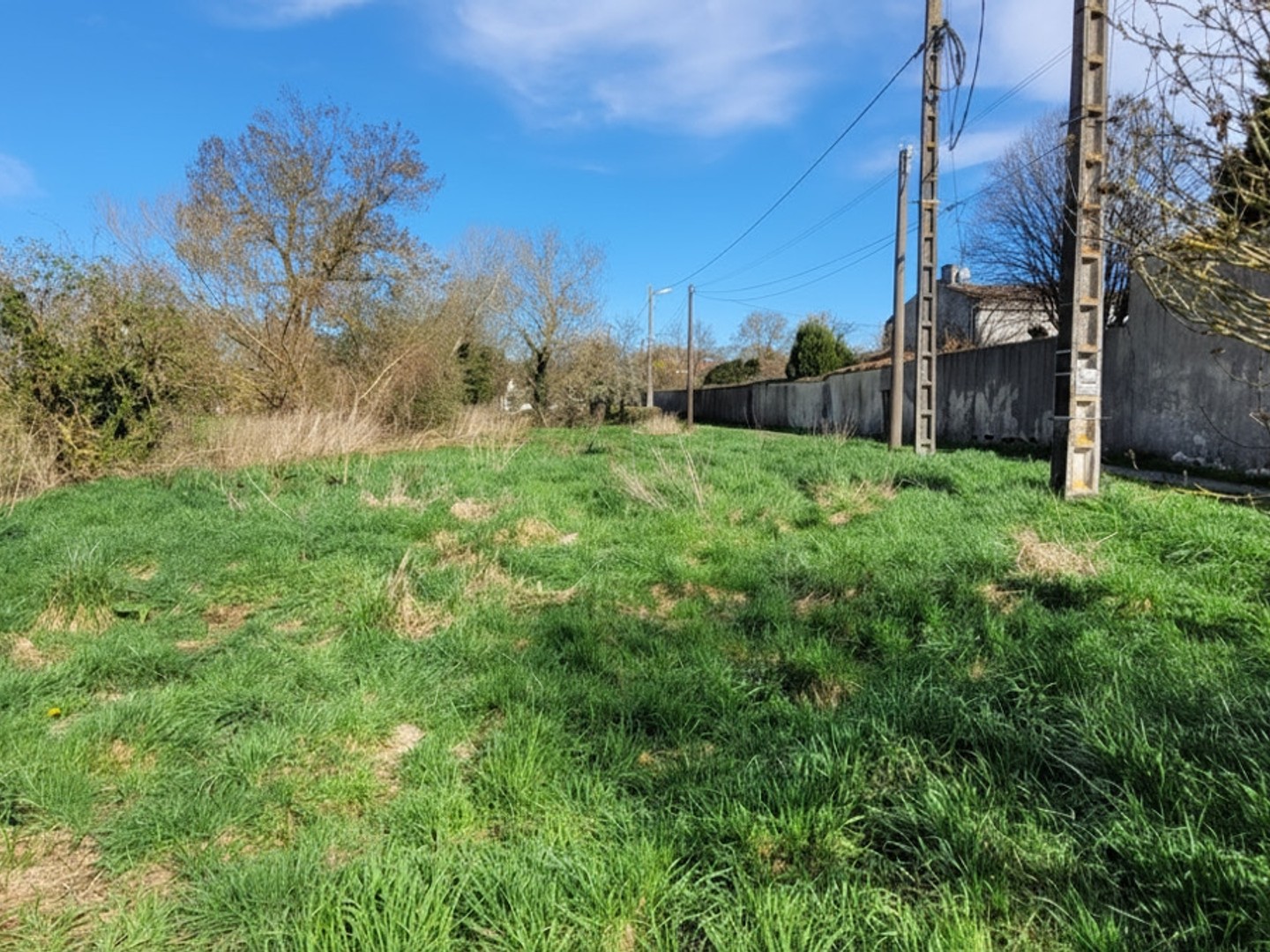 Terrain à vendre - 710m2 - La Vergne (17400)