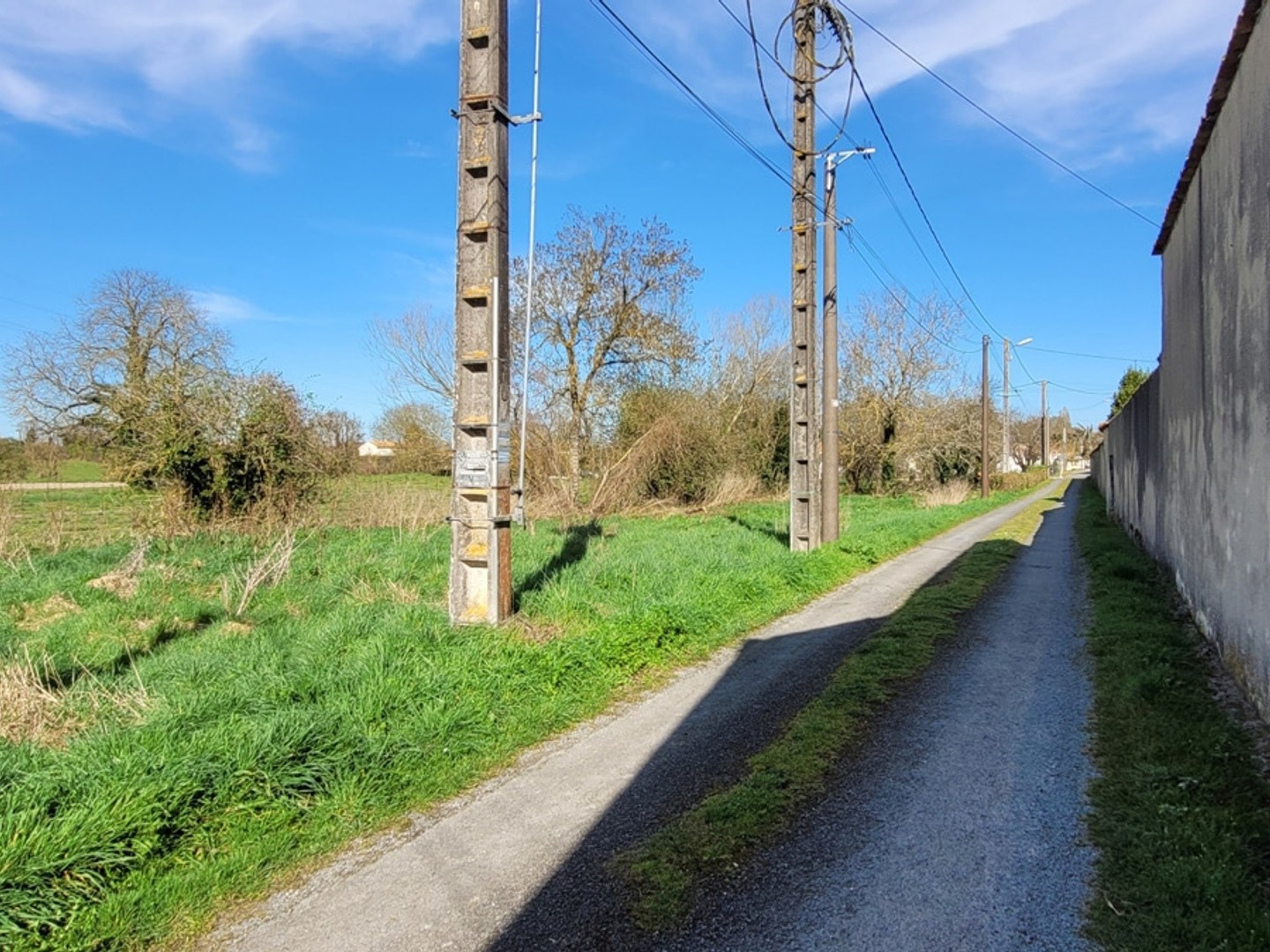Terrain à vendre - 710m2 - La Vergne (17400)