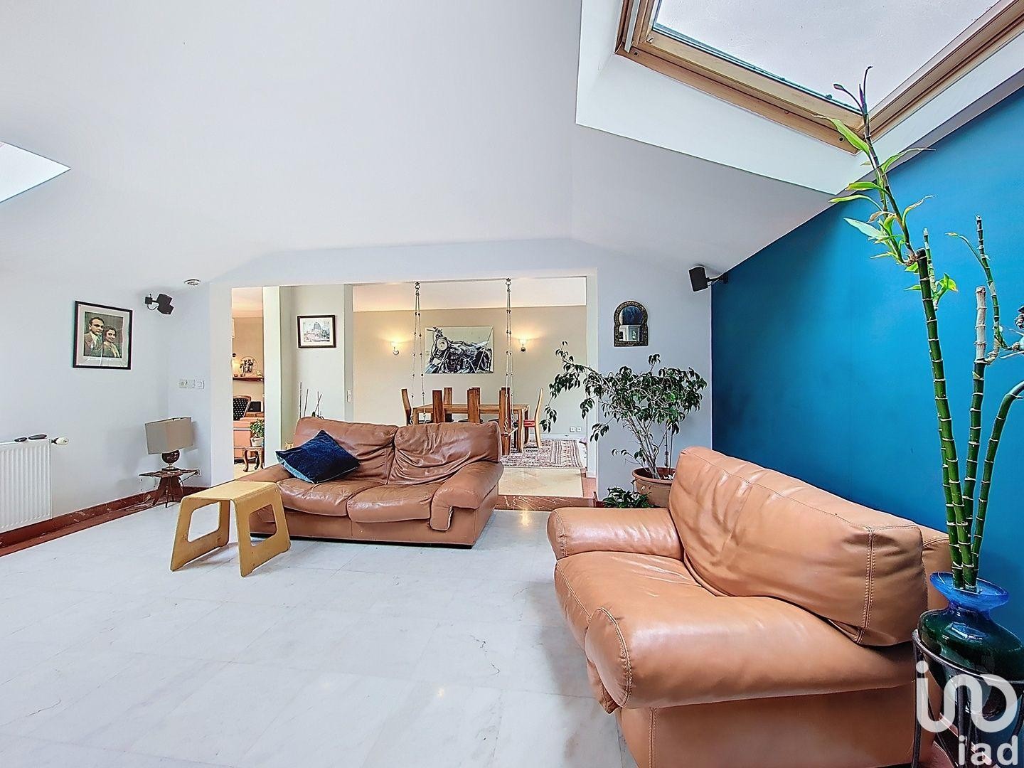 Immeuble commercial 1 pièce 662 m²
