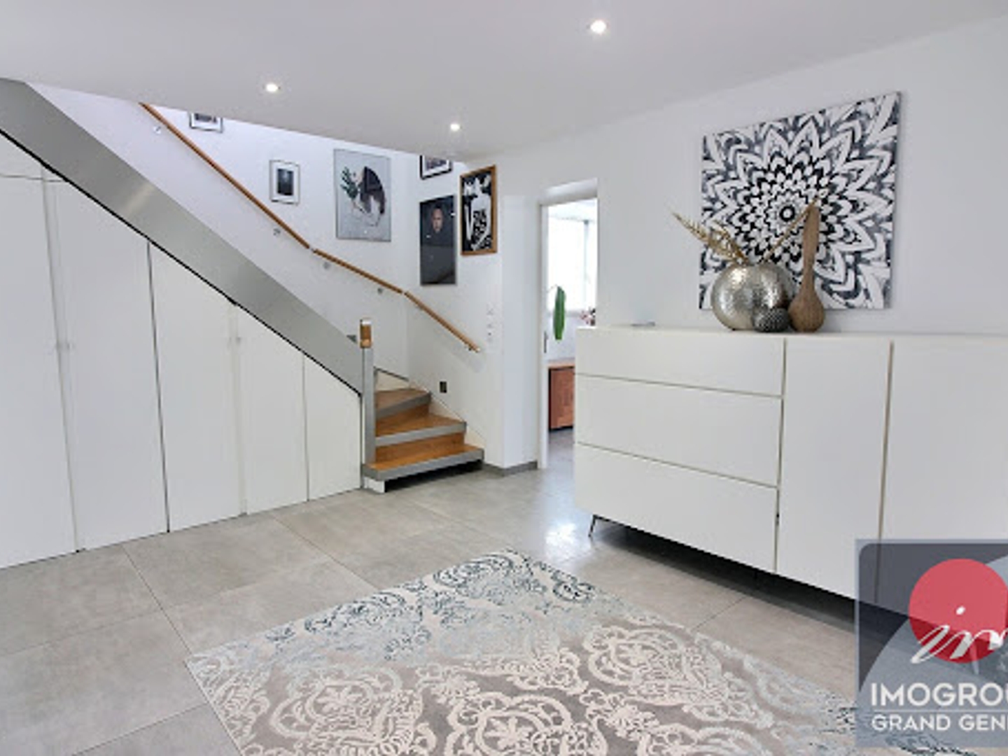 Maison à vendre - 7 pièces - 189m2 - Divonne-Les-Bains (01220)