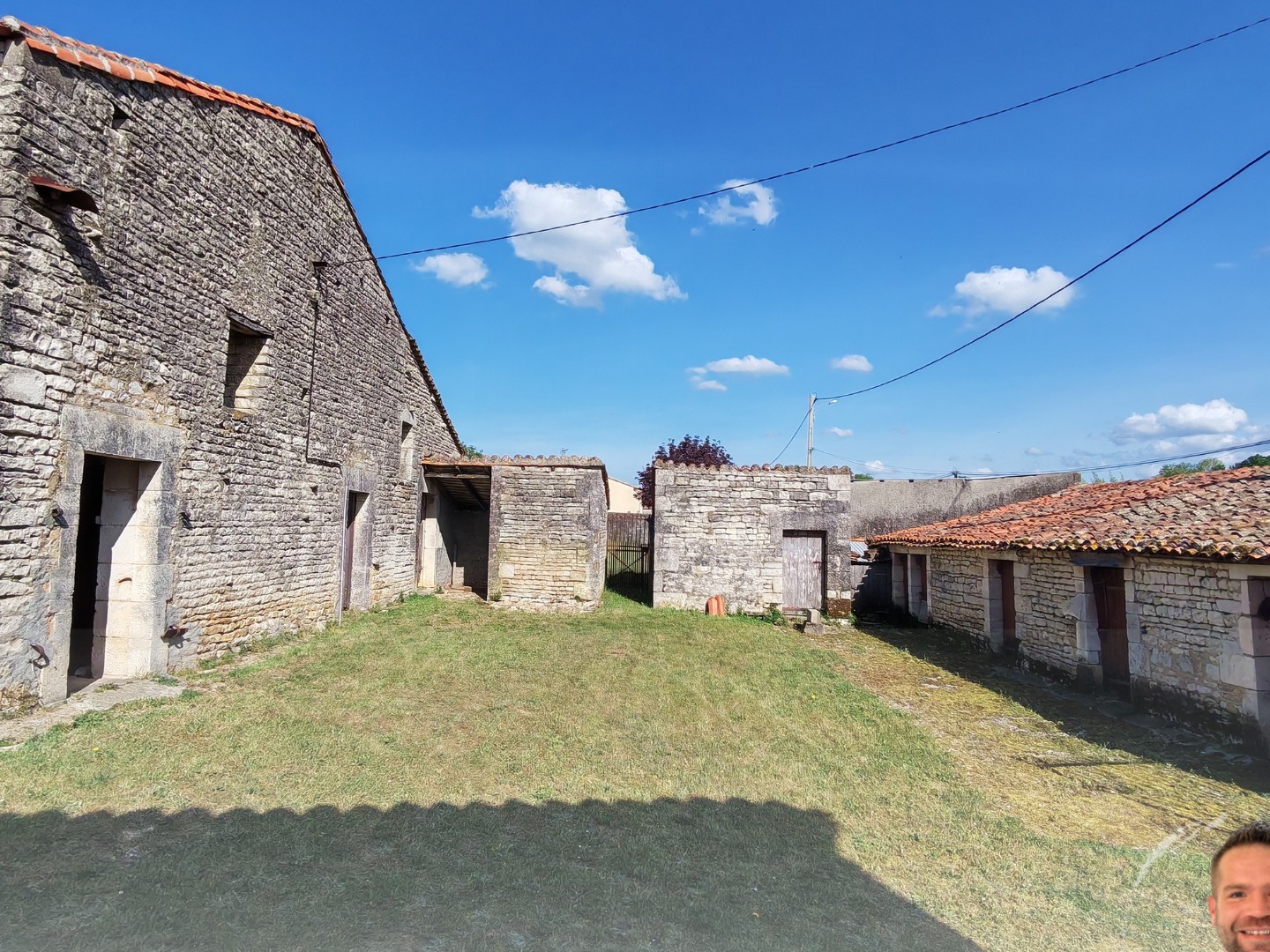 Maison à vendre - 3 pièces - 200m2 - Brie (16590)