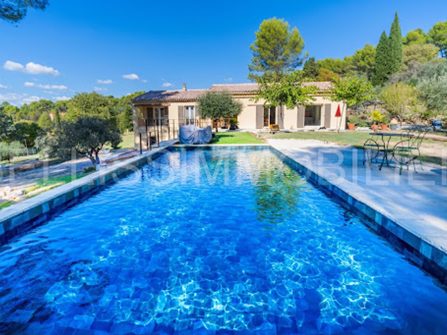Maison 4 pièces 185 m²