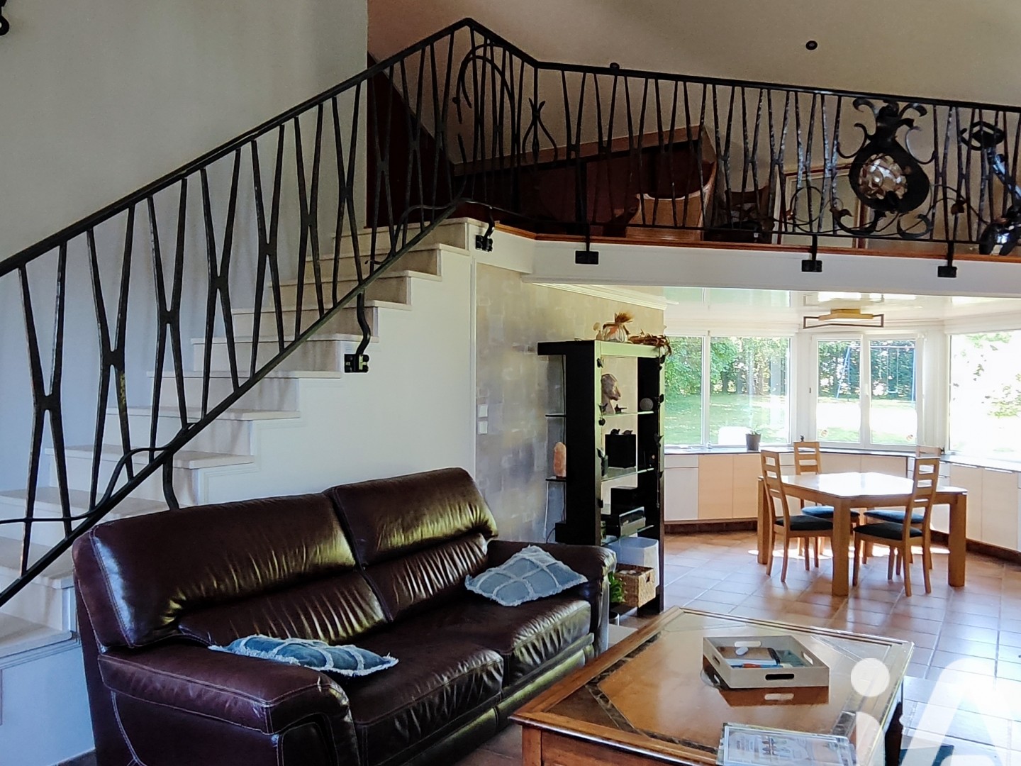 Maison à vendre - 6 pièces - 161m2 - Saint-Remy-Sur-Bussy (51600)