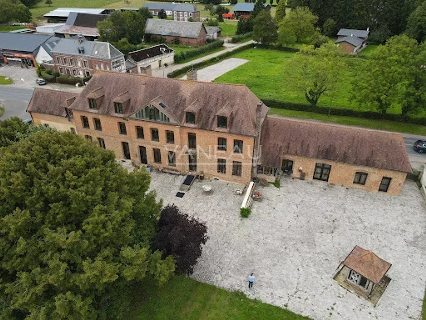 Manoir 12 pièces 700 m²