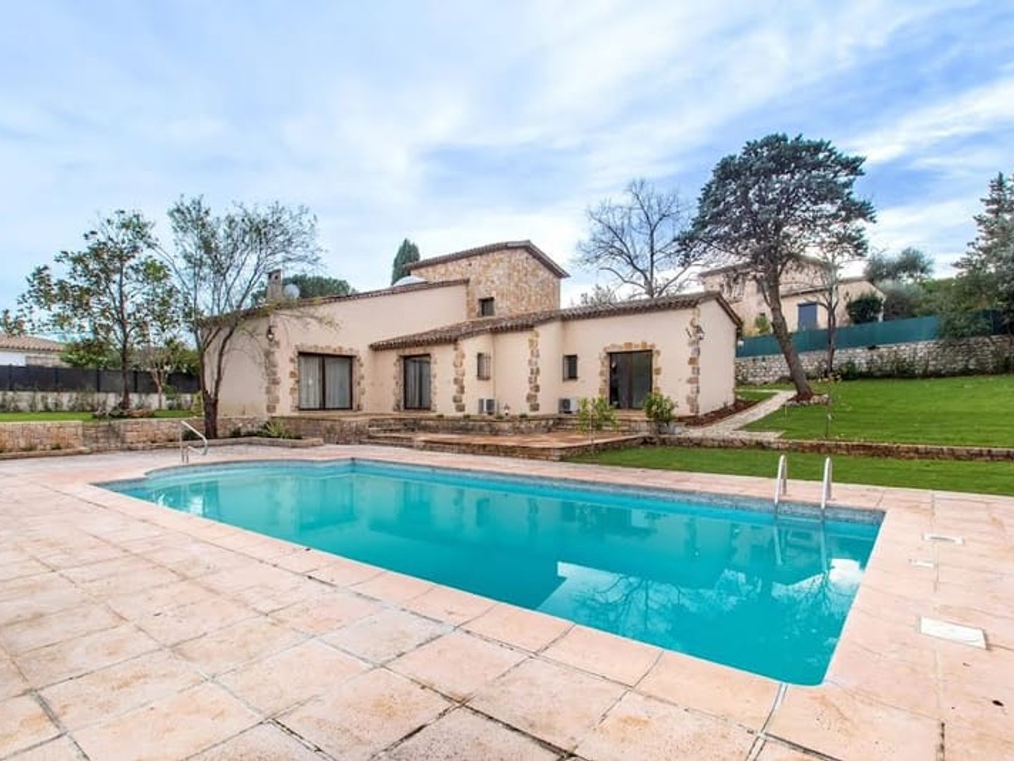 Maison 7 pièces 170 m²
