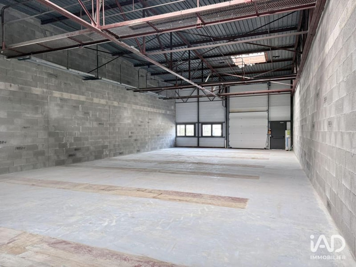 Immeuble commercial 230 m²