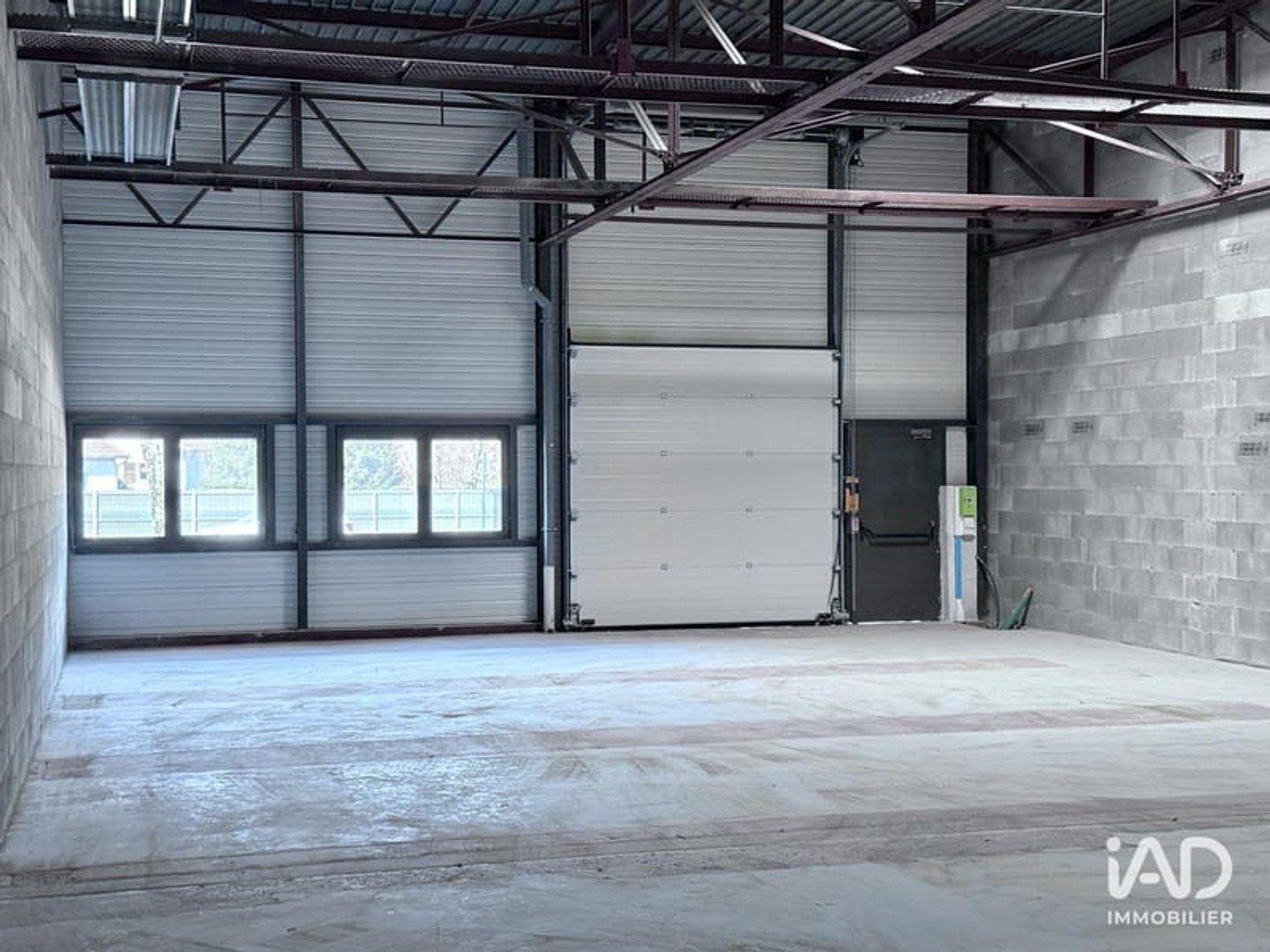 Immeuble à vendre - 230m2 - Saint-Étienne-De-... (38960)