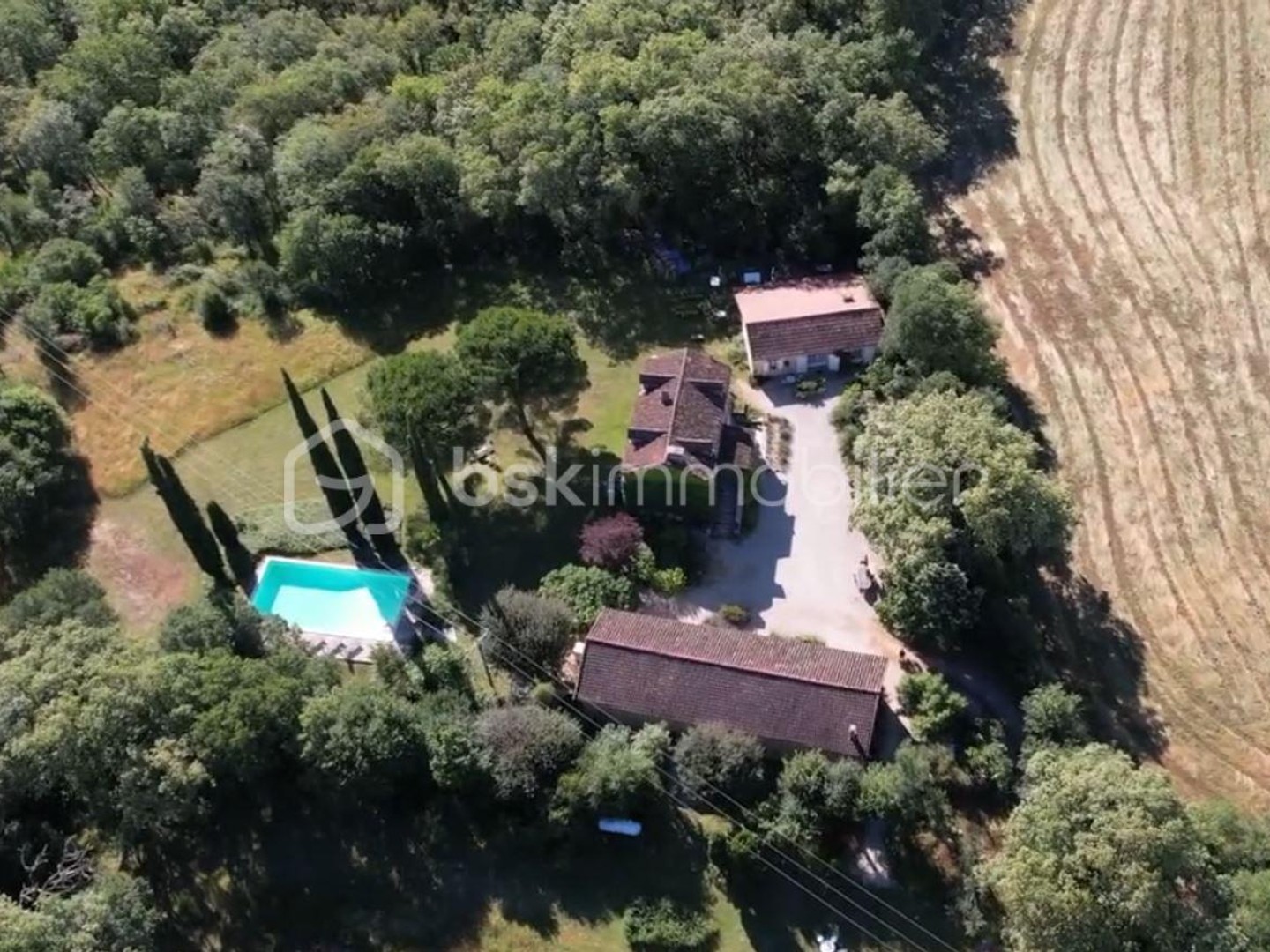 Maison à vendre - 15 pièces - 374m2 - Berganty (46090)