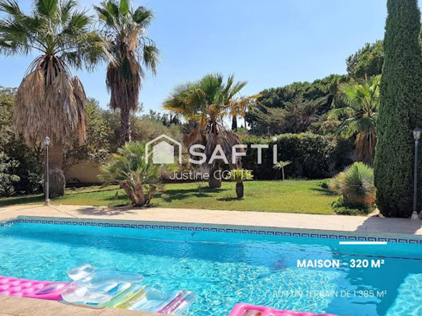 Maison 7 pièces 320 m²