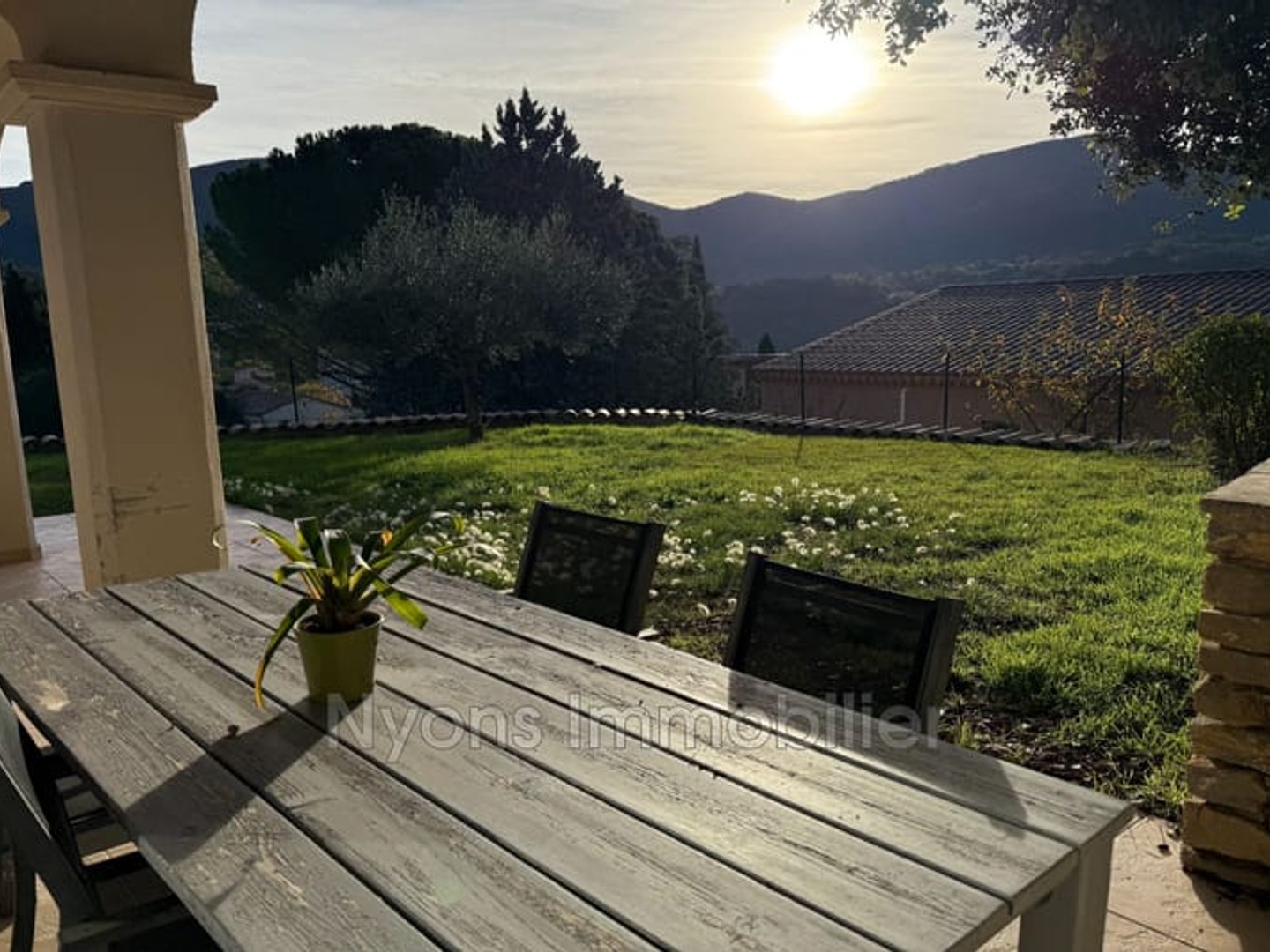 Maison à vendre - 110m2 - Nyons (26110)