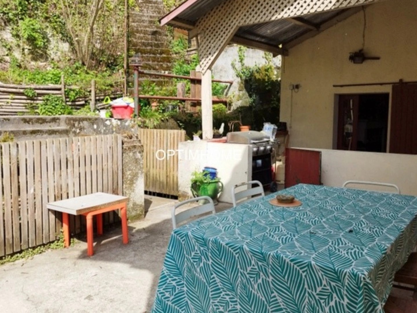 Maison à vendre - 6 pièces - 142m2 - Aubeterre-Sur-Dronne (16390)