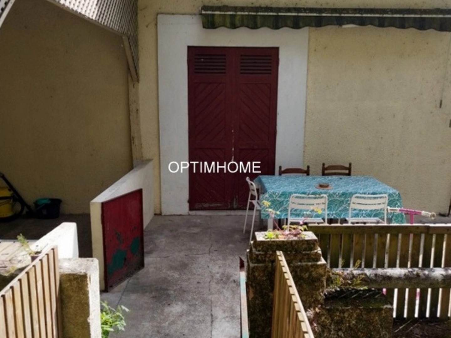 Maison à vendre - 6 pièces - 142m2 - Aubeterre-Sur-Dronne (16390)