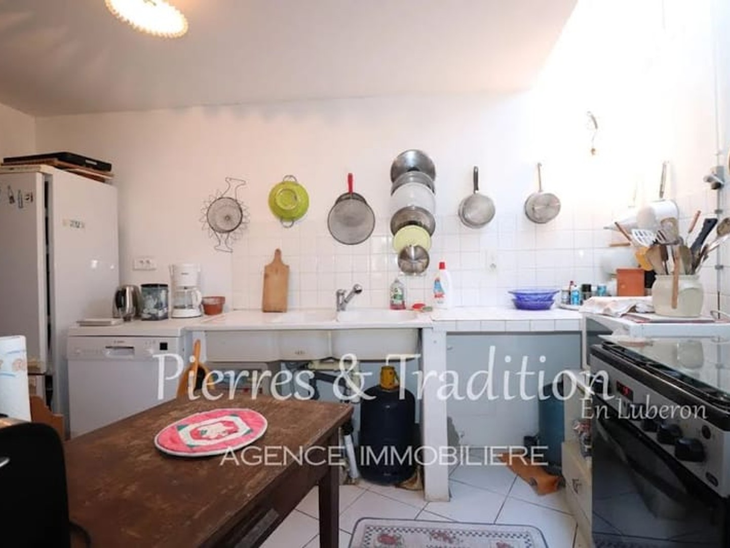 Maison à vendre - 5 pièces - 117m2 - Simiane-La-Rotonde (04150)