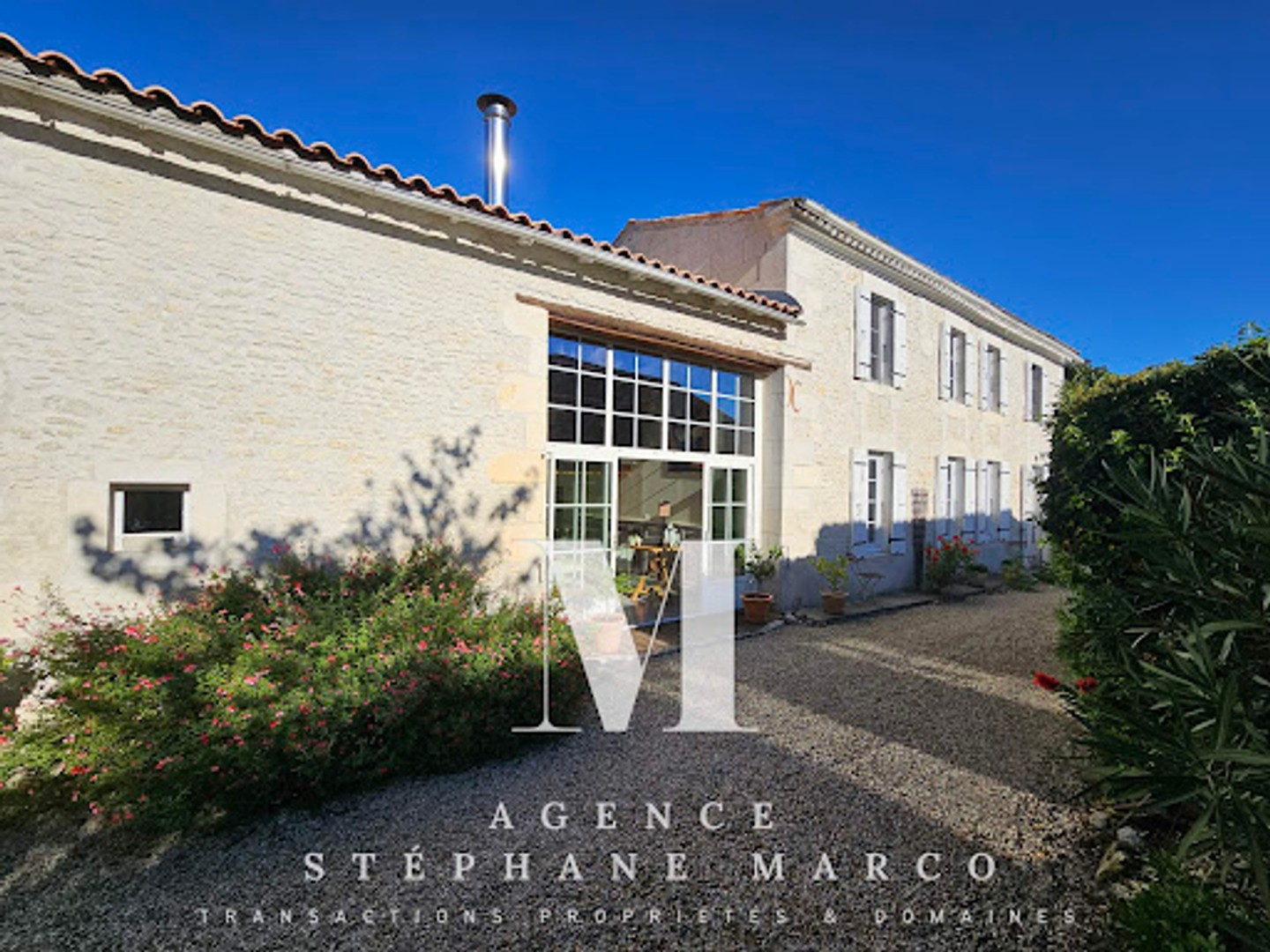 Maison à vendre - 8 pièces - 220m2 - Saujon (17600)