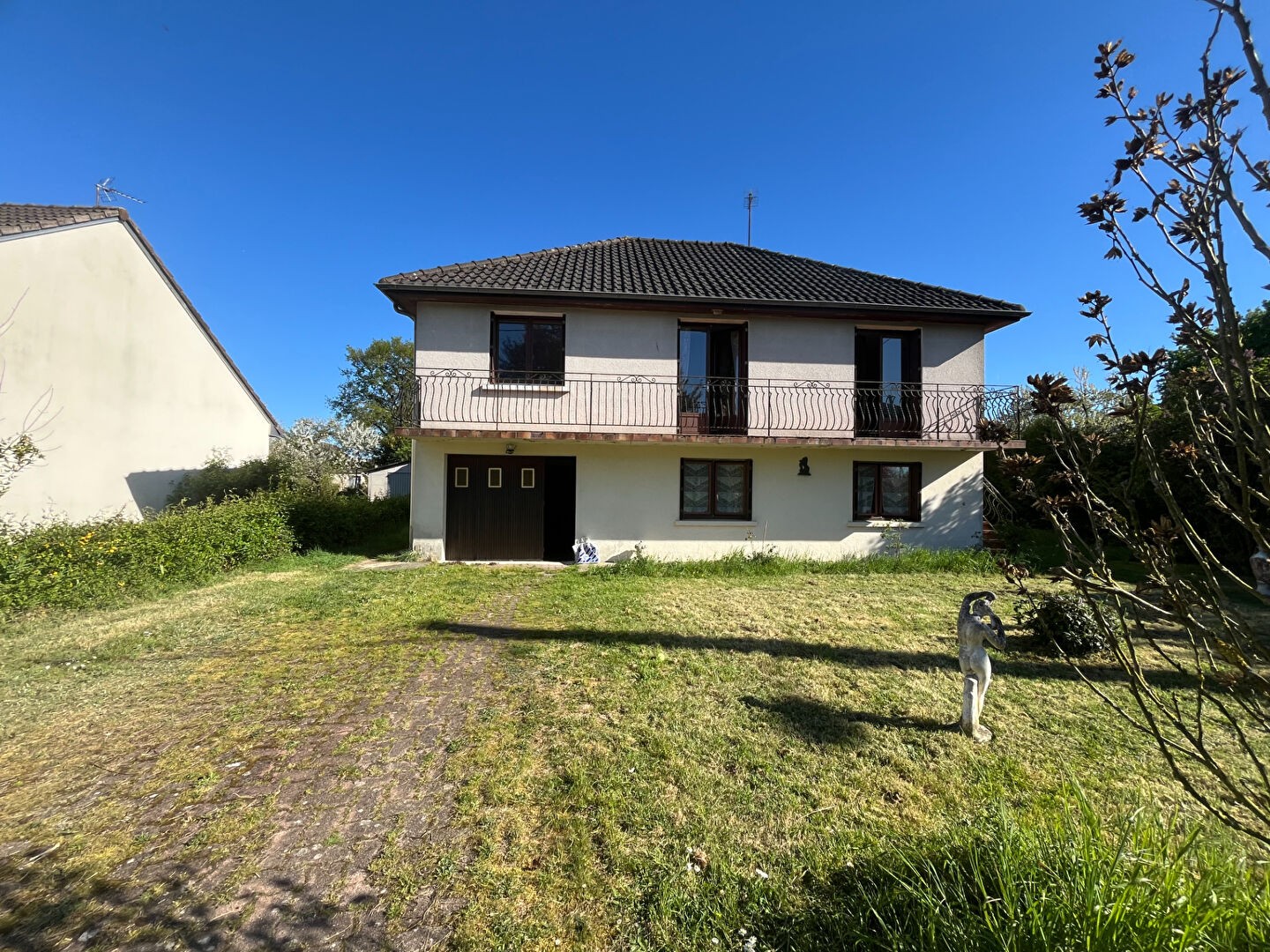 Maison à vendre - 5 pièces - 117m2 - Aubigny-Sur-Nère (18700)