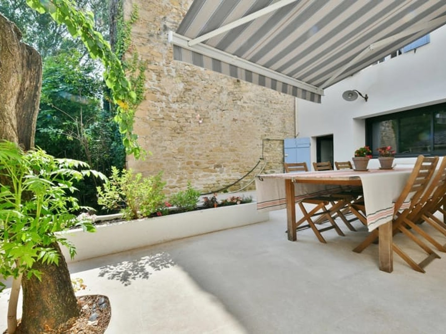 Maison à vendre - 7 pièces - 181m2 - Uzès (30700)