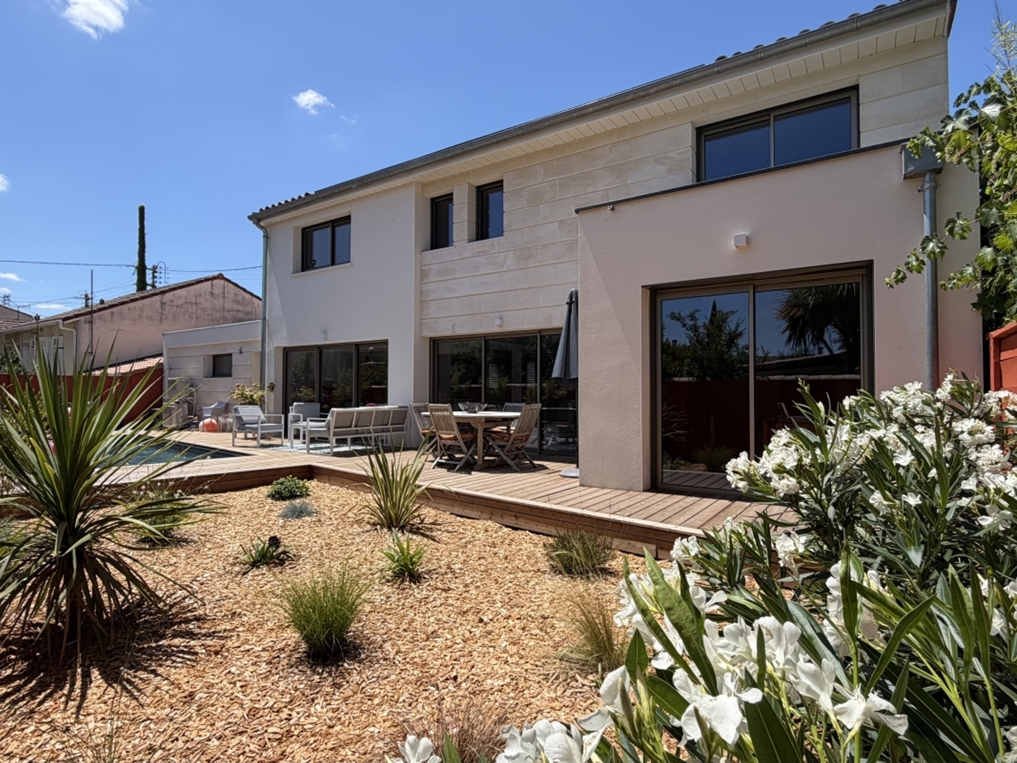 Maison à vendre - 7 pièces - 177m2 - Mérignac (33700)