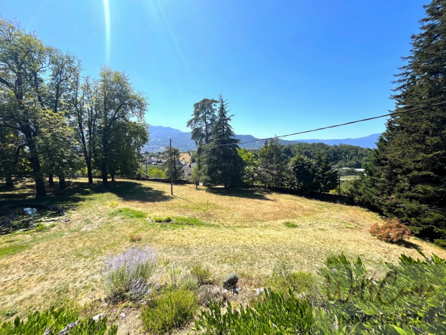 Maison à vendre - 13 pièces - 371m2 - Saint-Jeoire-Prieuré (73190)