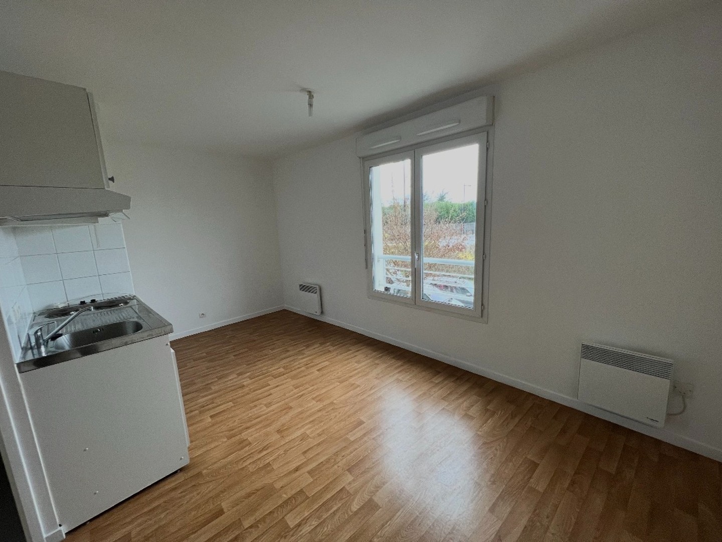 Appartement à vendre - 1 pièce - 23m2 - Corbeil-Essonnes (91100)