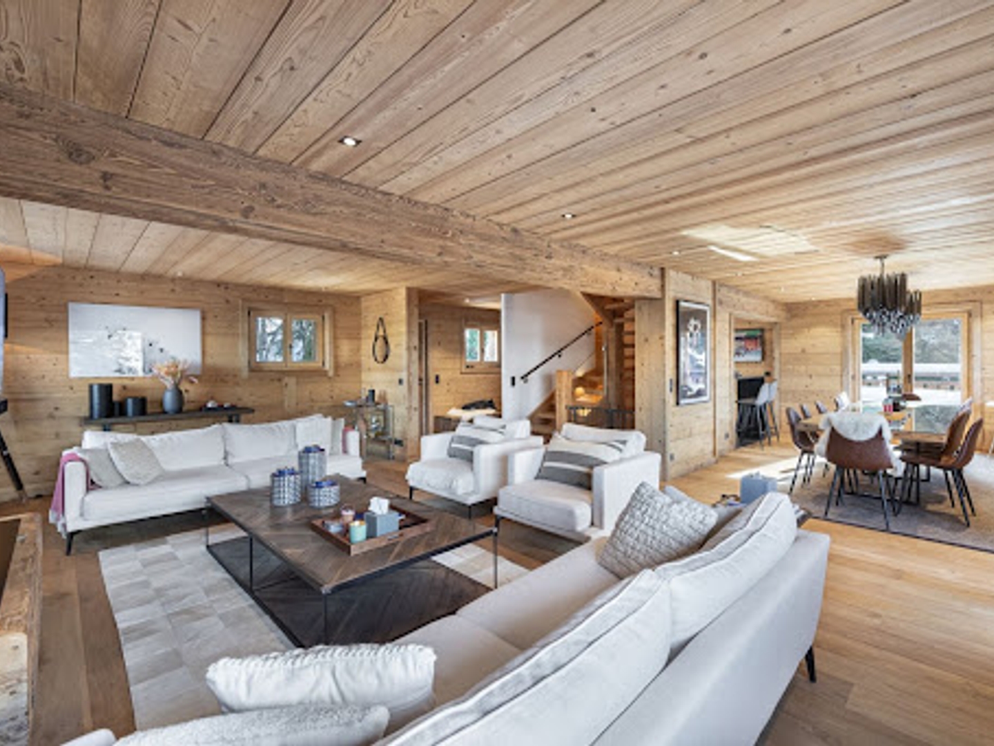 Maison 9 pièces 325 m²