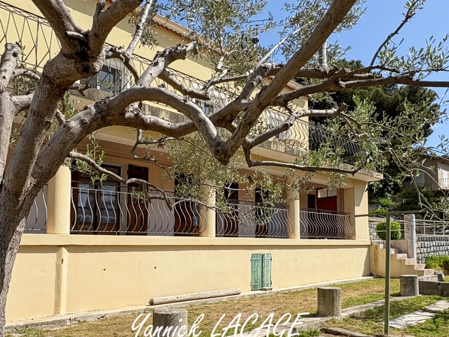 Maison à vendre - 4 pièces - 98m2 - La Penne-Sur-Huve... (13821)