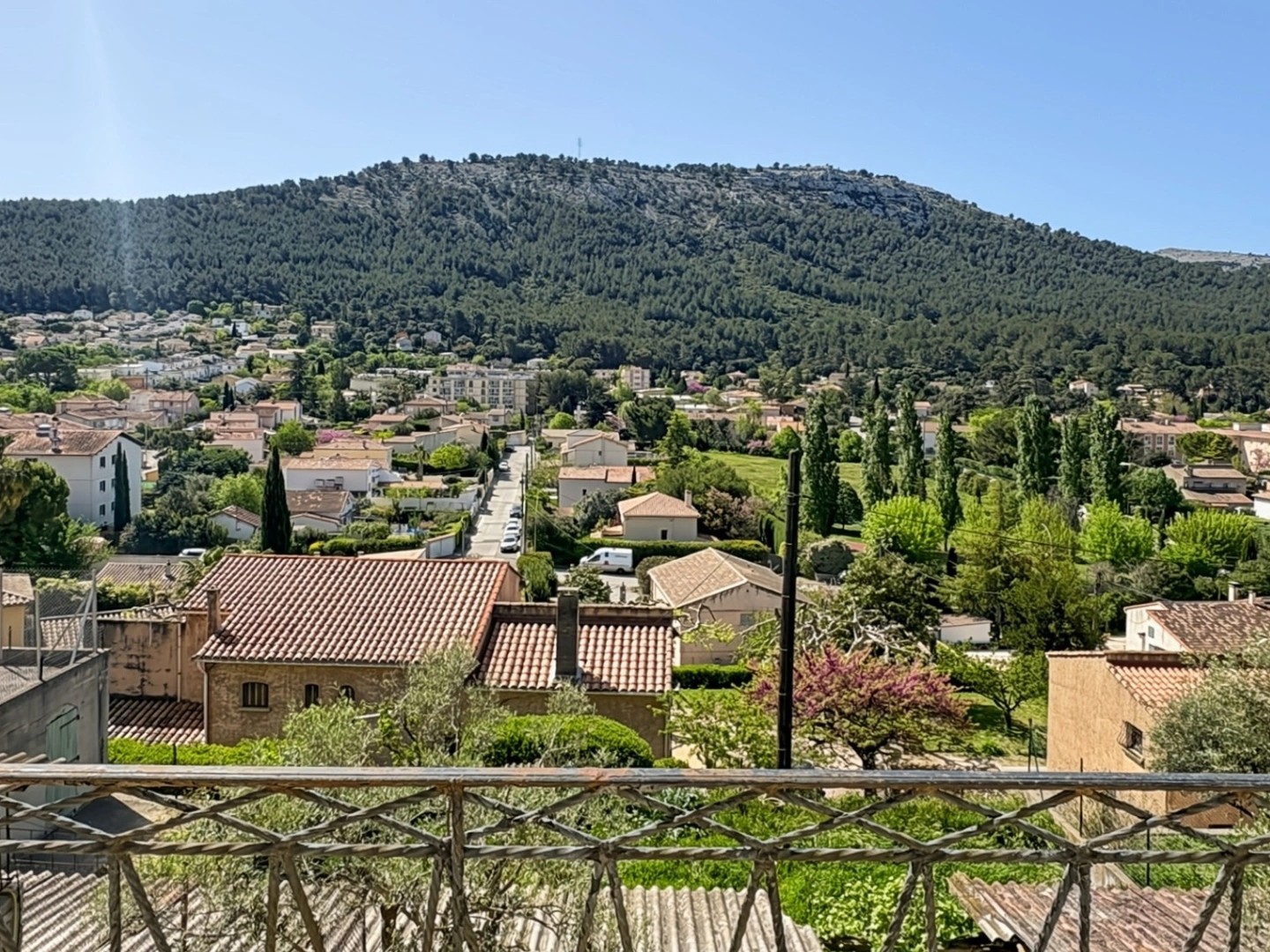 Maison à vendre - 4 pièces - 98m2 - La Penne-Sur-Huve... (13821)