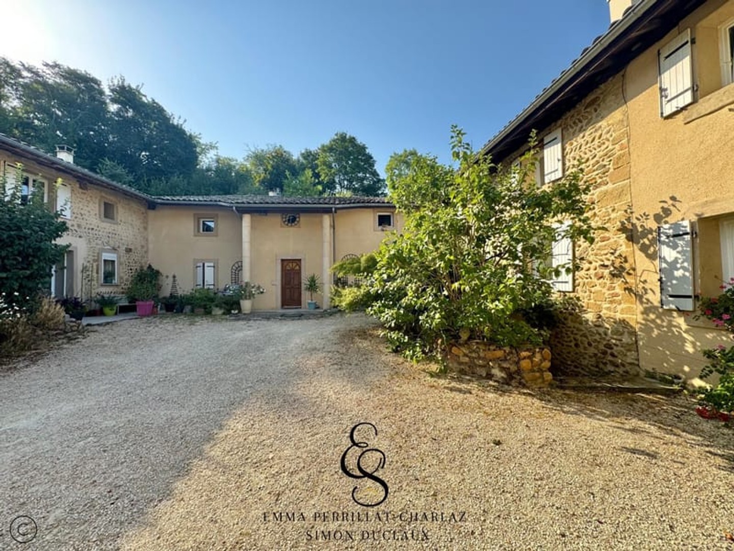 Maison 16 pièces 400 m²