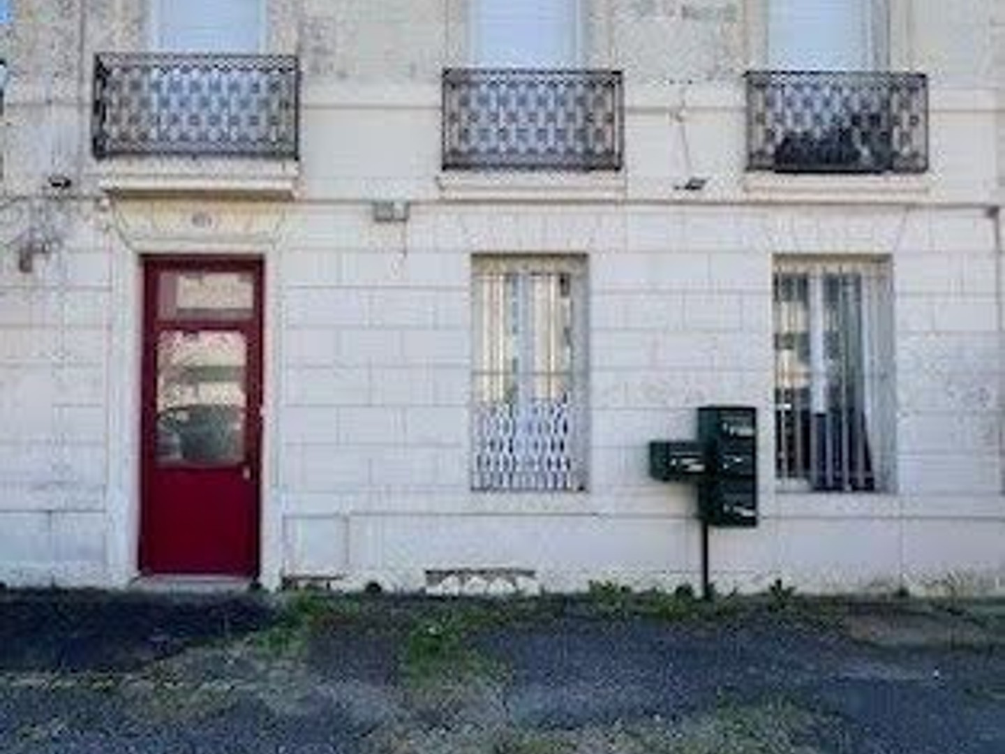 Local 6 pièces 450 m²