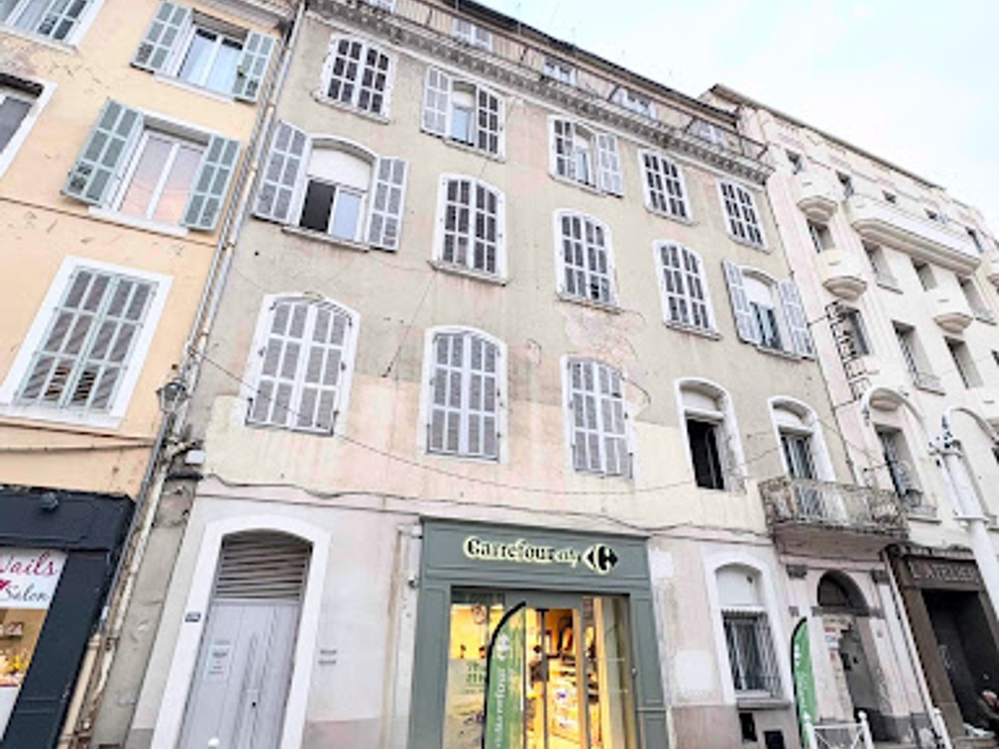 Propriété 38 pièces 715 m²