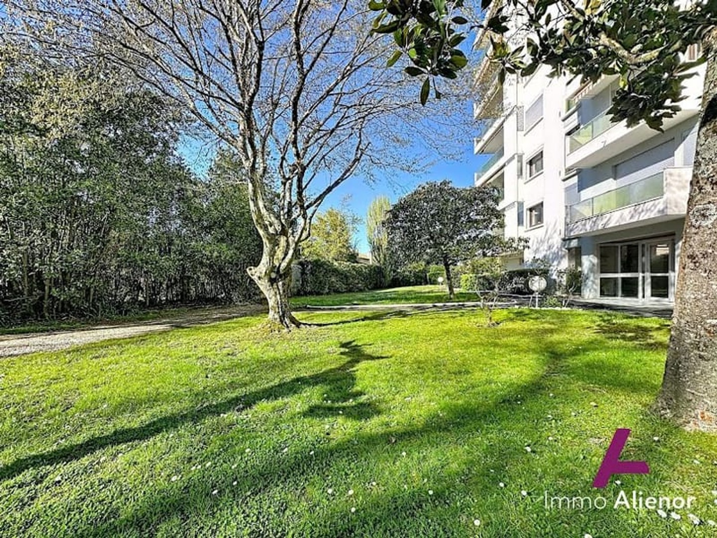 Appartement à vendre - 3 pièces - 58m2 - Bordeaux (33200)