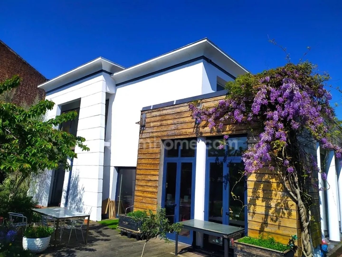 Maison 7 pièces 400 m²