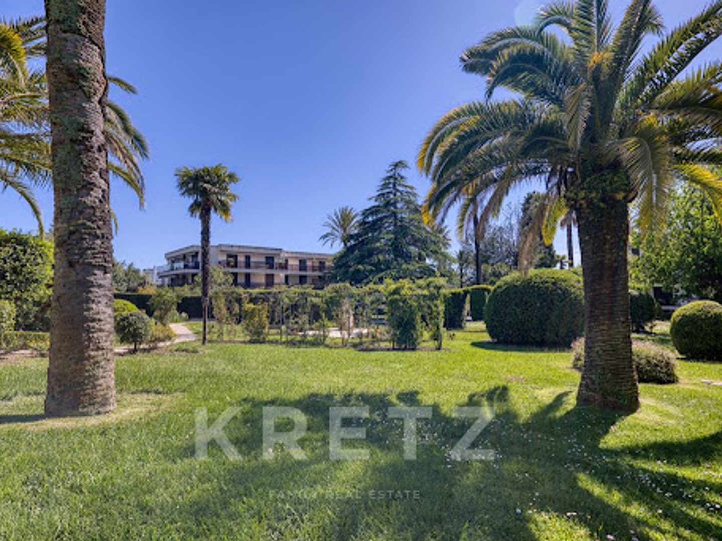 Appartement à vendre - 3 pièces - 84m2 - Cannes (06400)