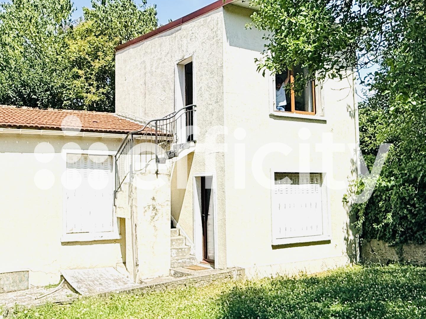 Maison à vendre - 7 pièces - 195m2 - Châtillon (92320)